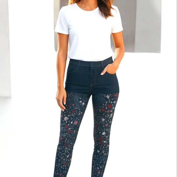 Cinq a Sept  Eva-Marie Embroided Jean Size 2 Retail  $395 - Picture 2 of 11